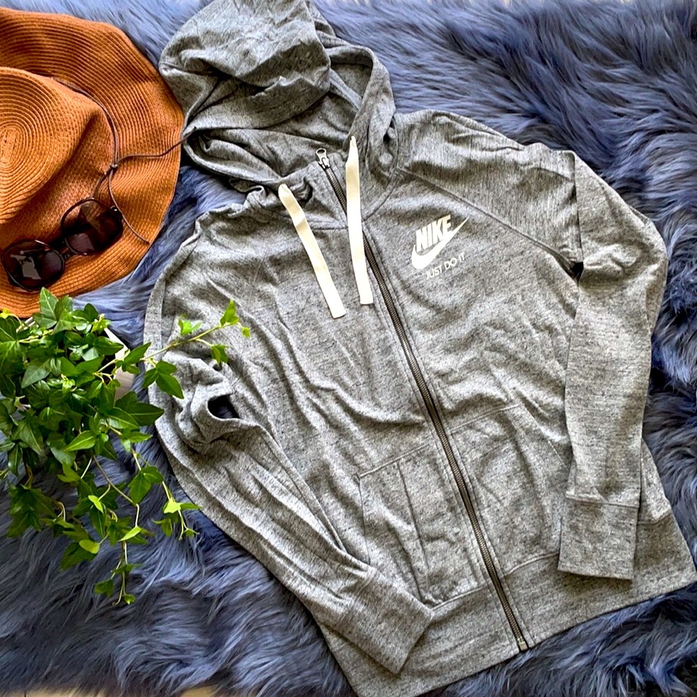 {Nike} original vintage style hoodies